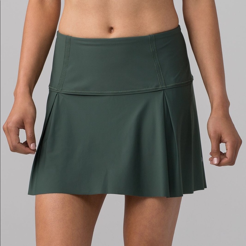 Lululemon lost in pace skirt! Great condition!